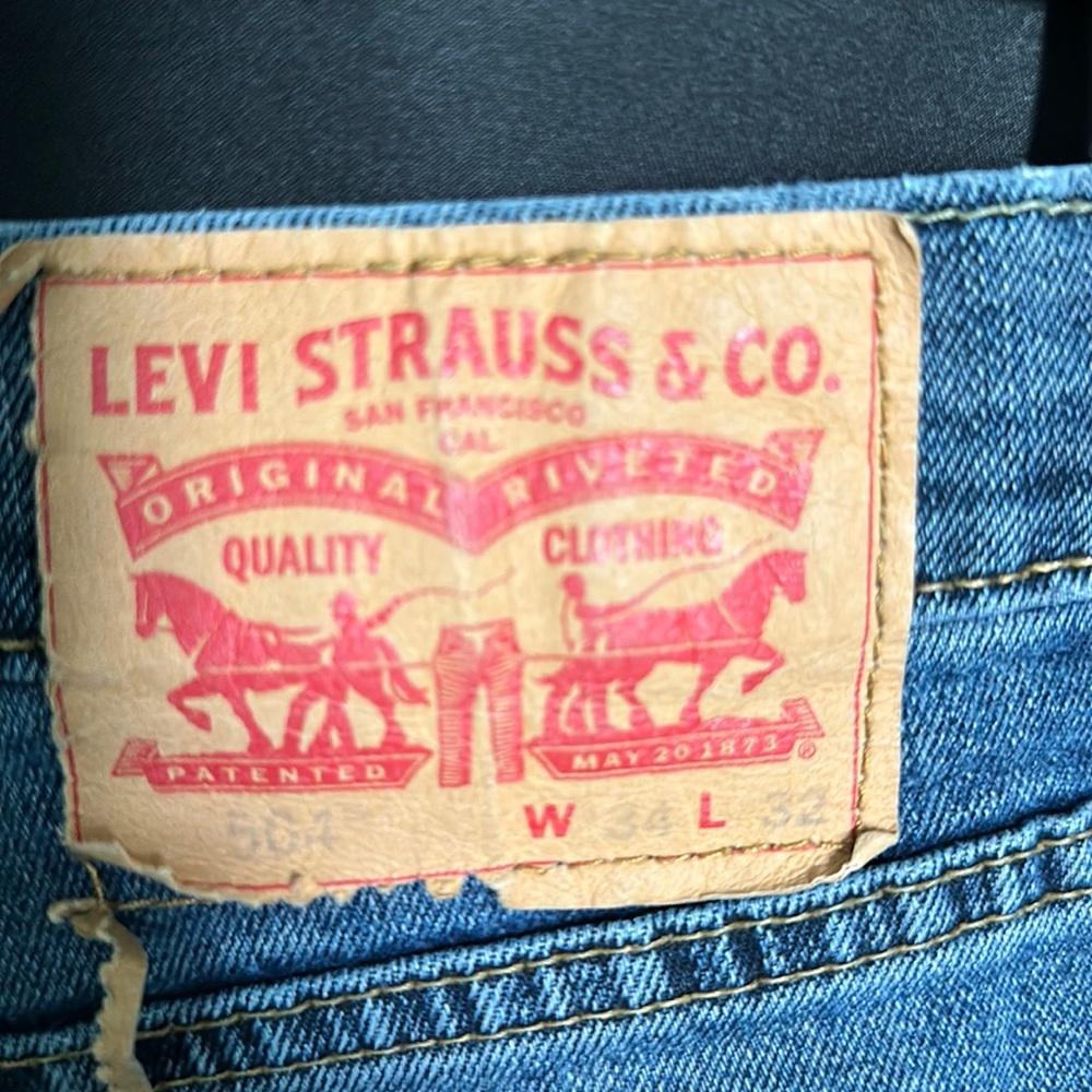 Men’s Levi’s 504 FREE SHIPPING 🔥